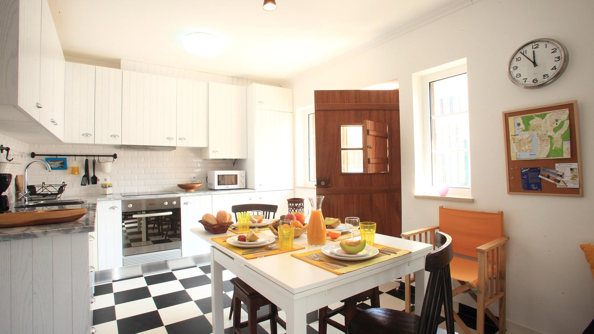 CASA DO JOAQUIM DA PRAIA - APARTAMENTO T2 (Rés-do-chão) CASA DO JOAQUIM DA PRAIA - APARTAMENTO T2 (Rés-do-chão)